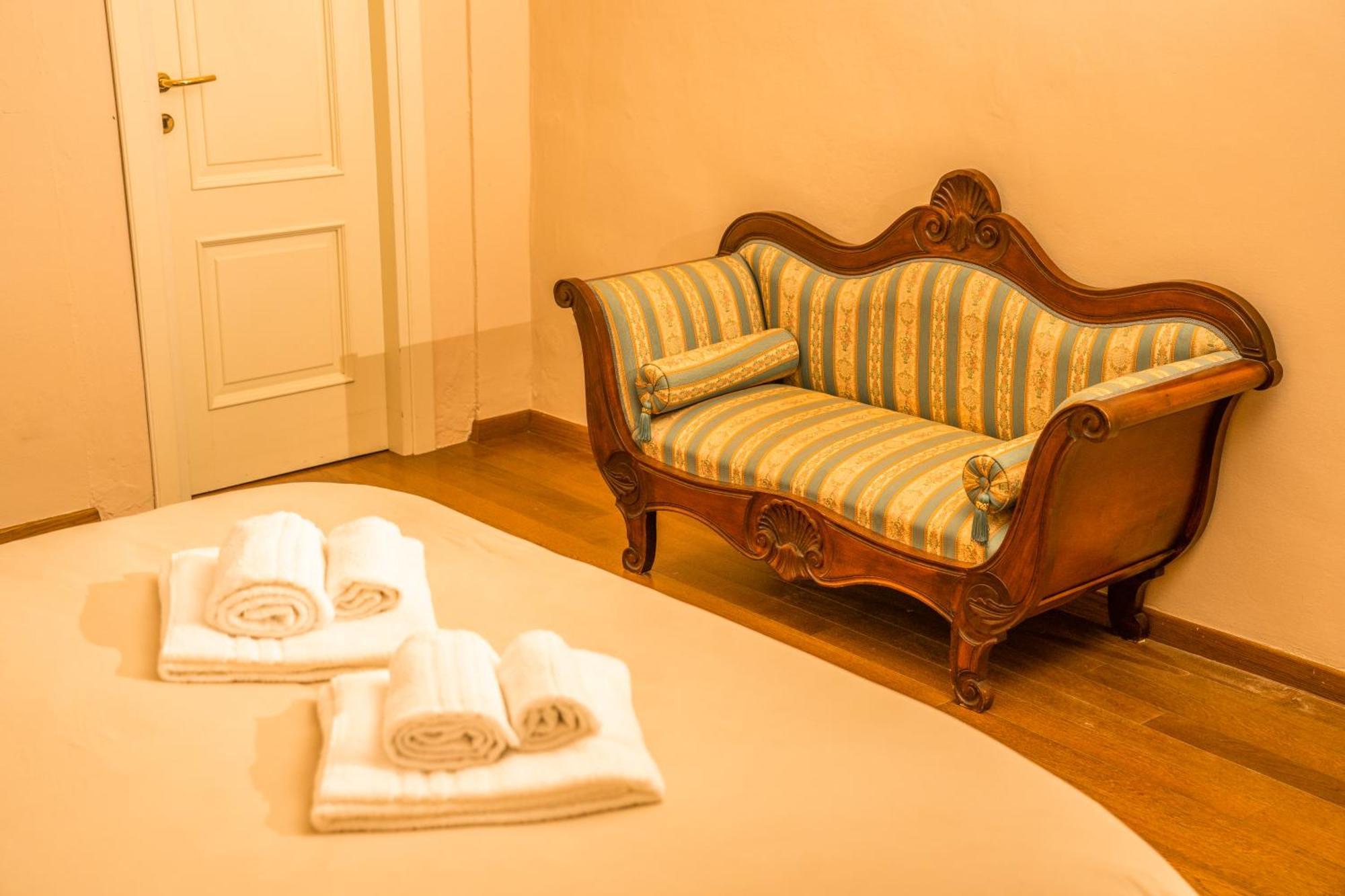 Il Gallo - Charming Apartment In Lucca Heart לוקה מראה חיצוני תמונה