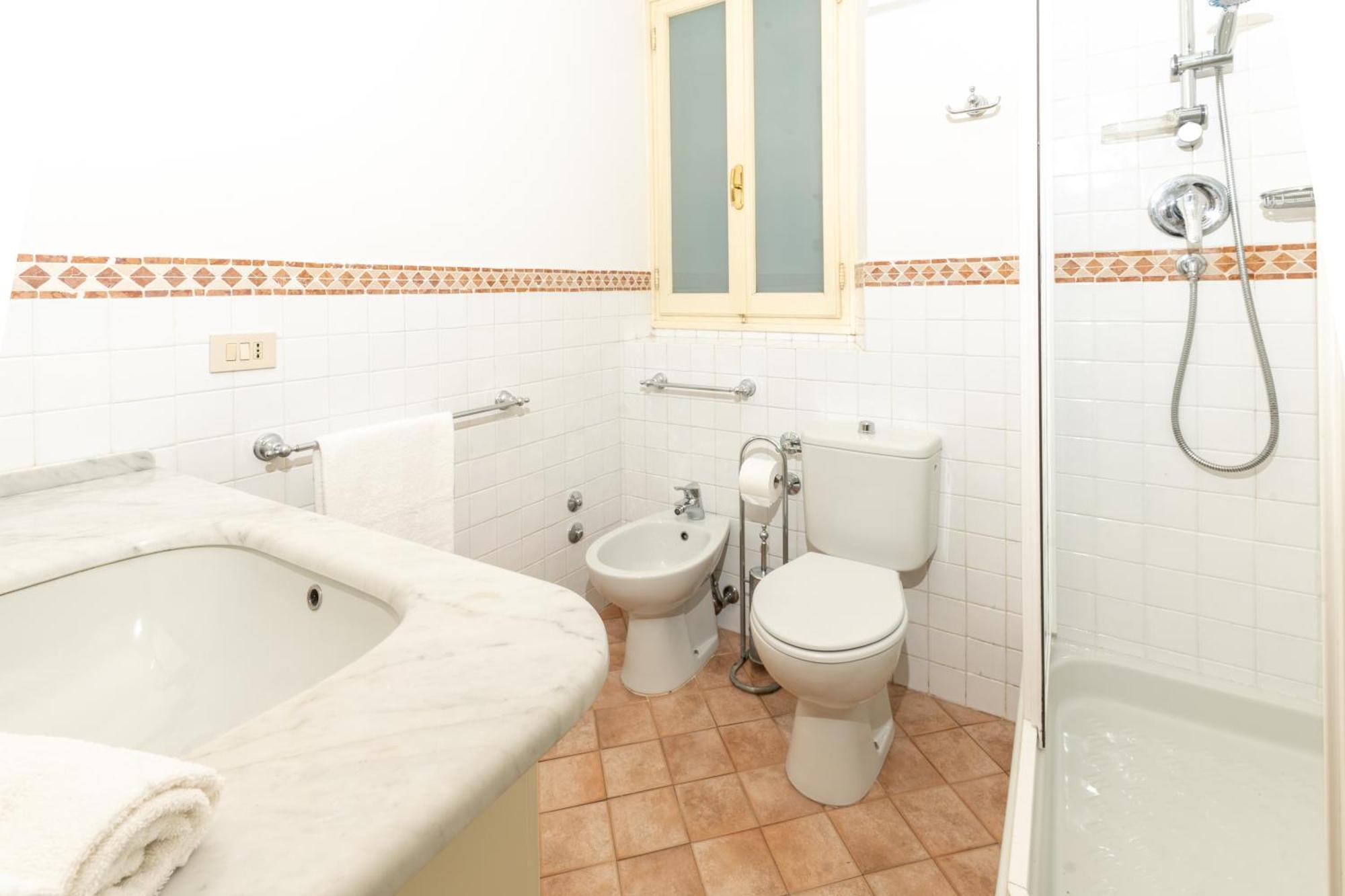 Il Gallo - Charming Apartment In Lucca Heart לוקה מראה חיצוני תמונה